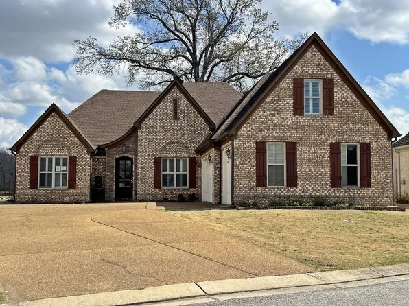 200 Augusta Dr, Oakland, TN 38060