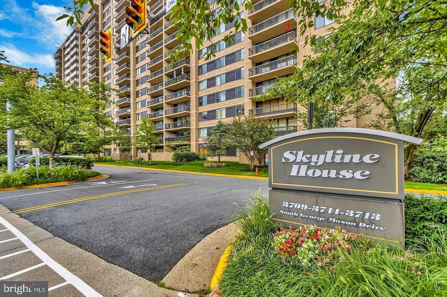 3713 George Mason Dr #1701 photo 1