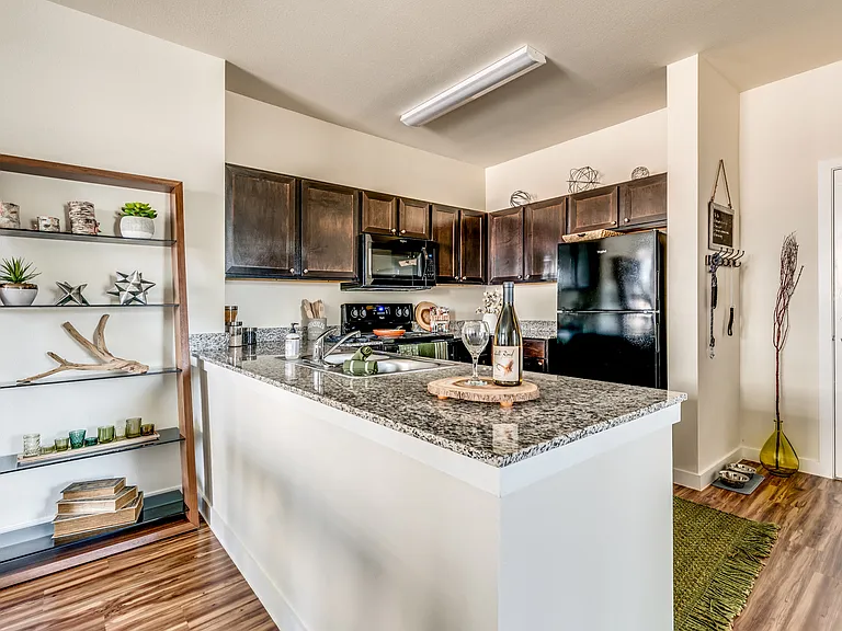 2900 Broadmoor — Photo 16