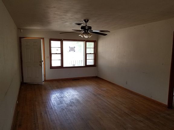 2nd image of 1214 NW Logan Ave