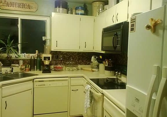 5th image of 10 Dickson Ln