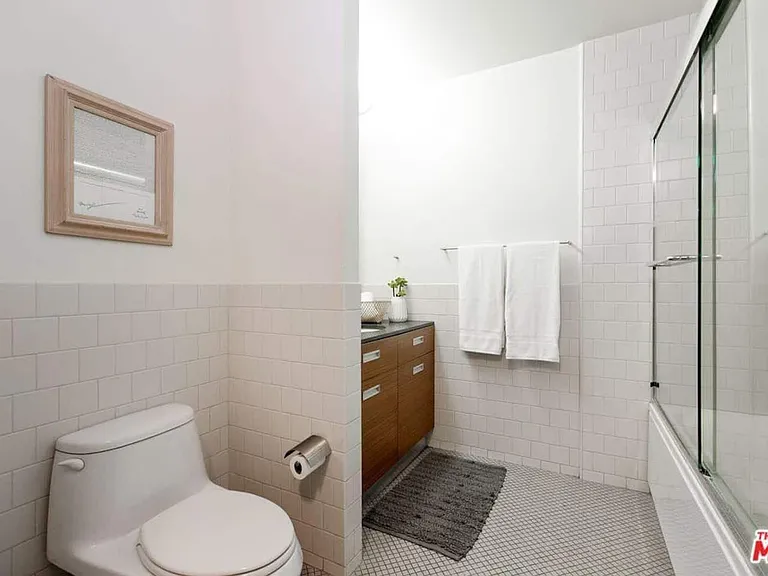 738 S Los Angeles St — Photo 31