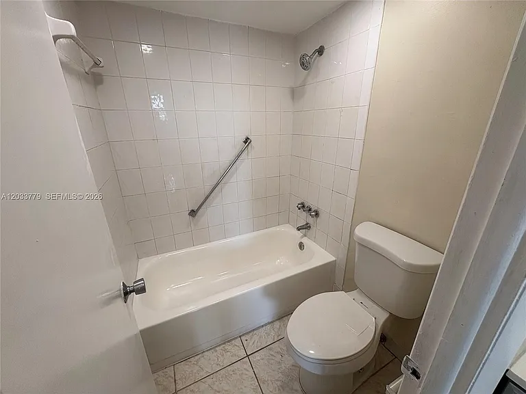16740 NE 9th Ave #303 — Photo 9