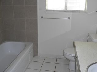 945 Cypress Ln, Davis, CA 95616