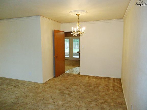 5th image of 4207 Kingsbury Dr