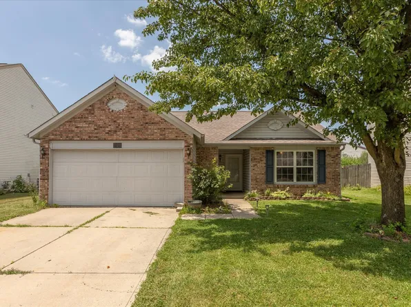 142 Hilltop Farms Blvd, New Whiteland, IN 46184