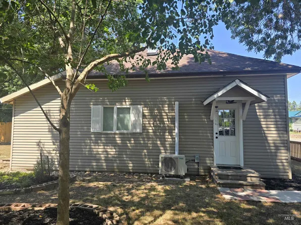 641 W Main St, Weiser, ID 83672