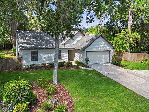 3rd image of 10959 NW 32nd Pl