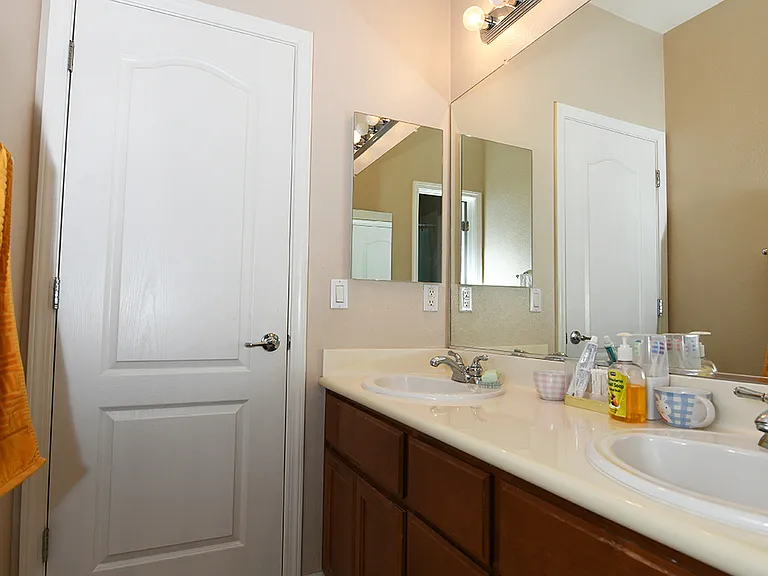 1707 Rio Grande Way — Photo 43