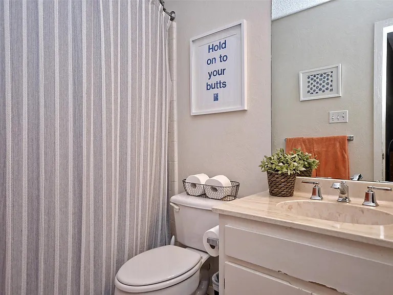 8121 Ceberry Dr #B — Photo 8