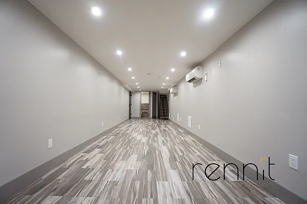 Rented by Rennit Inc. | media 35