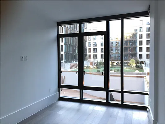 Rented by R New York | media 3