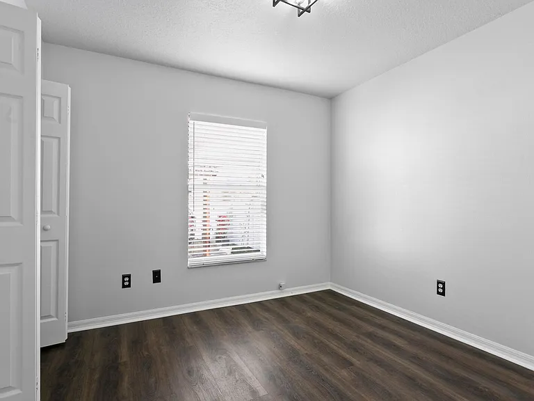 1723 W La Salle St — Photo 10