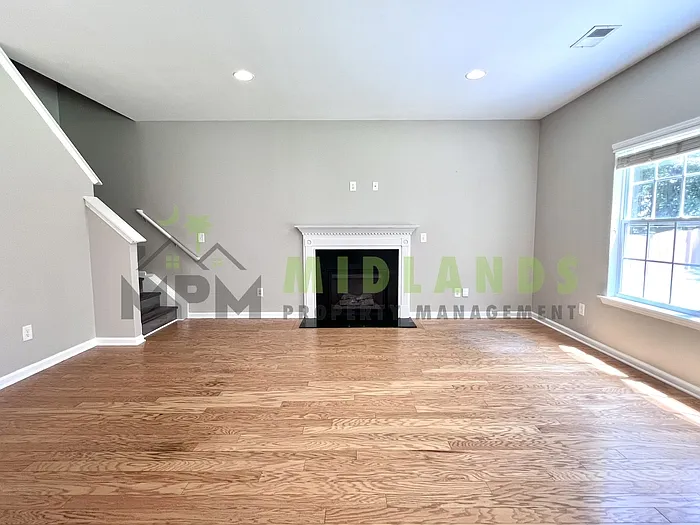 464 Edenhall Dr — Photo 23