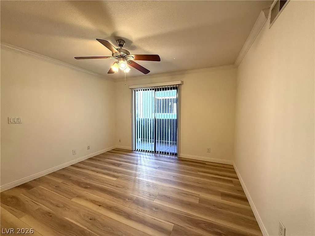1 bed, 1.0 bath, 607 sqft, $890 — Photo 3