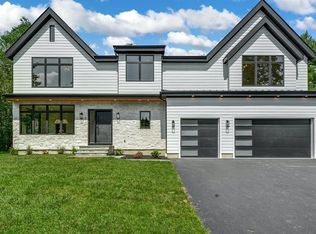 6 Hawthorne Rd, Lexington, MA 02420