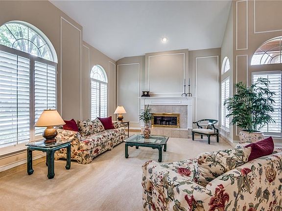 5th image of 2118 Antibes Dr