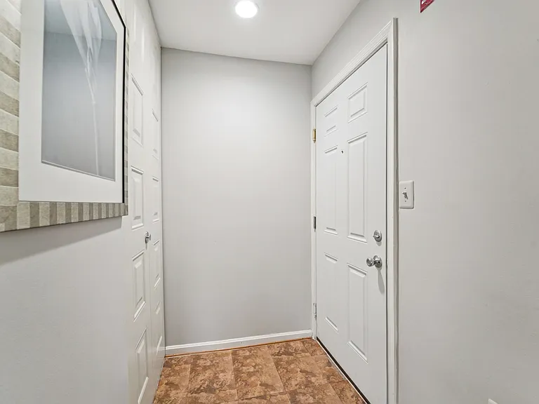 2 Bedrooms, 2 Full Bathrooms, 1147 Square Feet - Foyer, Coat Closet