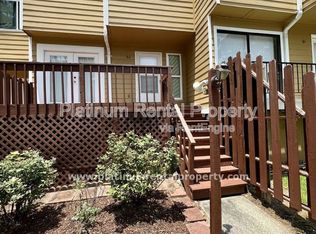 63 Sandalwood Cir, Lawrenceville, GA 30046