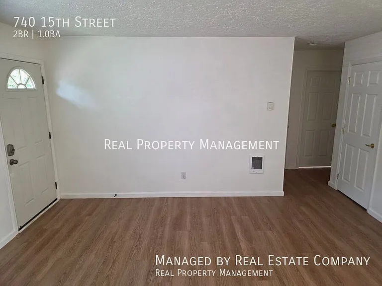 740 15th St — Photo 2