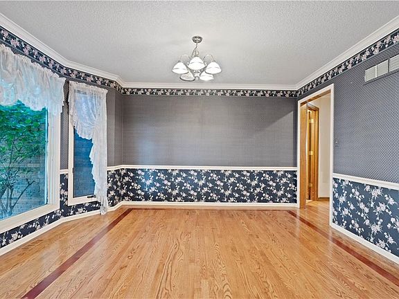 5th image of 2020 NE Waterfield Dr