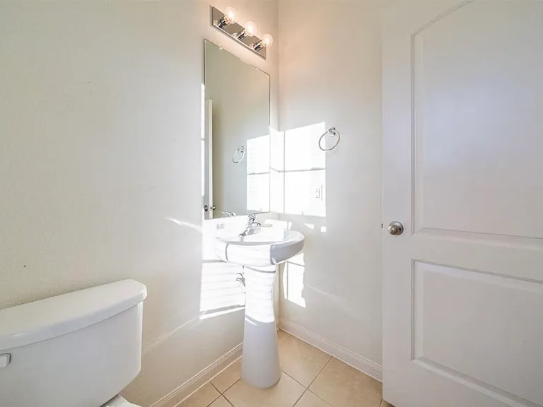 9439 Grand Spark Dr — Photo 19