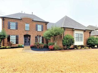 846 Five Oaks Ln, Collierville, TN 38017