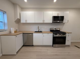824 Elm St, Camden, NJ 08102