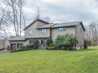 3 Indian Trail Rd, Randolph, NJ 07869