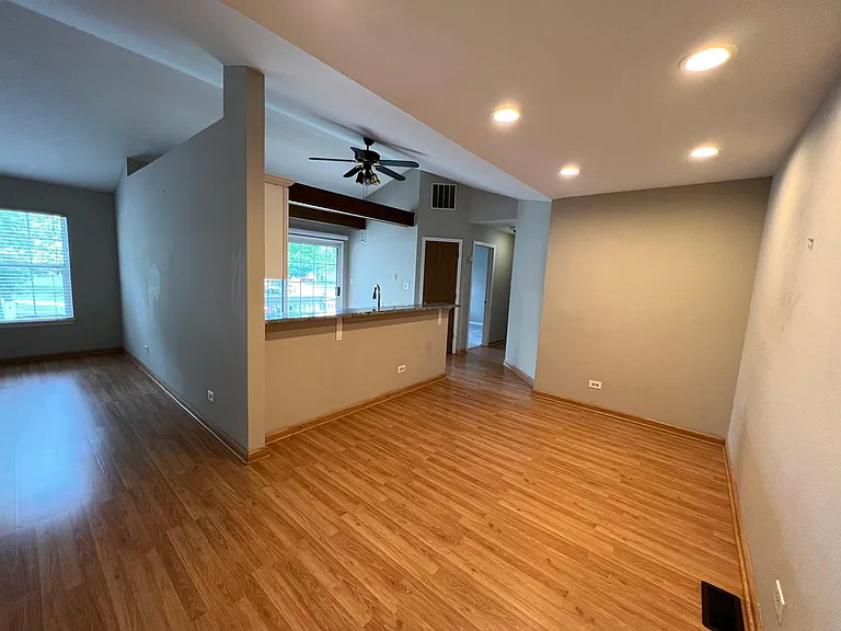 1214 Ballantrae Pl #E — Photo 6