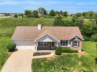 22 Stone Bluff Ct, Wentzville, MO 63385