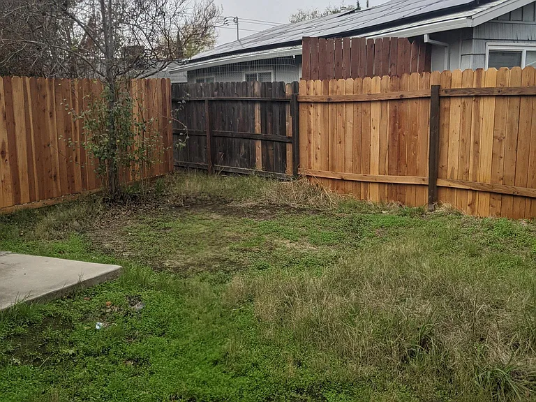 127 Huber Ct — Photo 15