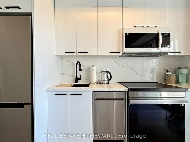32 Camden St #706 — Photo 17