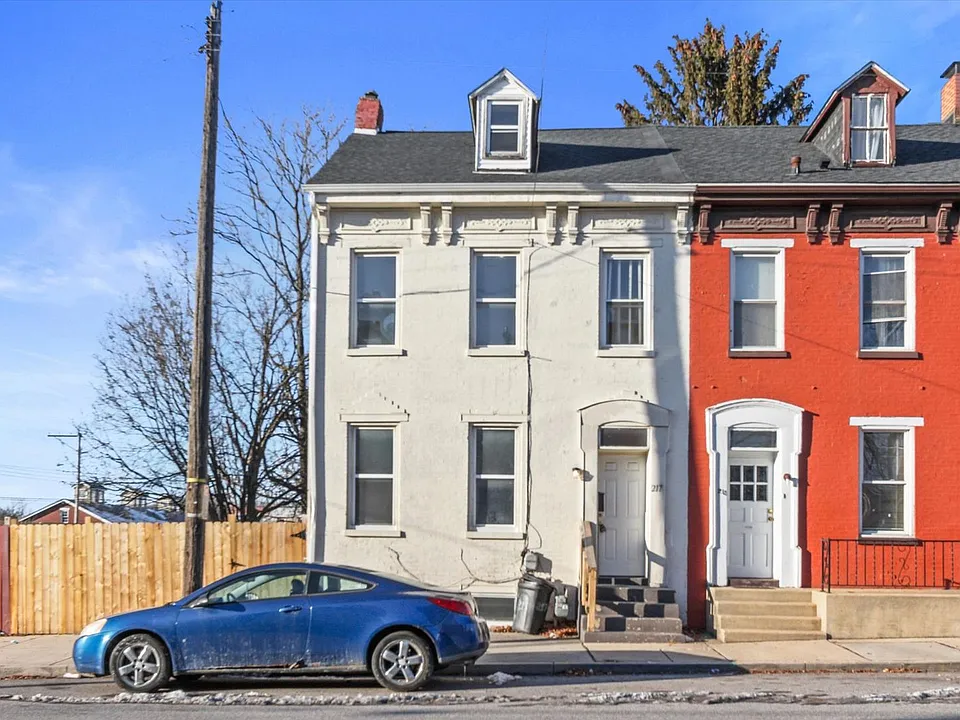 217 W College Ave