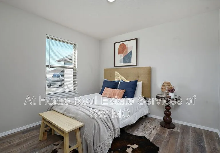252 Rabbit Run St — Photo 5