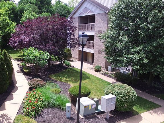 2nd image of 110 Twin Ponds Ln #1672488