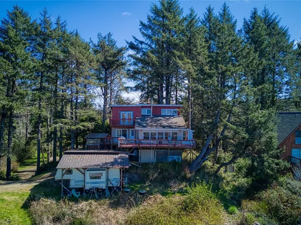 2543 State Route 109, Ocean Shores, WA 98569