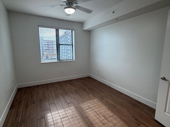 5th image of 2031 NE 167th St #B