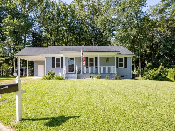 1307 W Pearsall St, Dunn, NC 28334