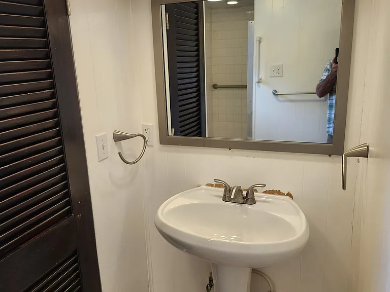 2415 1/2 Woodland Ave #B — Photo 15