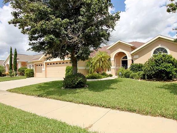 3rd image of 2521 Holly Berry Cir