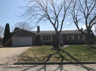 1038 S 19th Pl, Sturgeon Bay, WI 54235