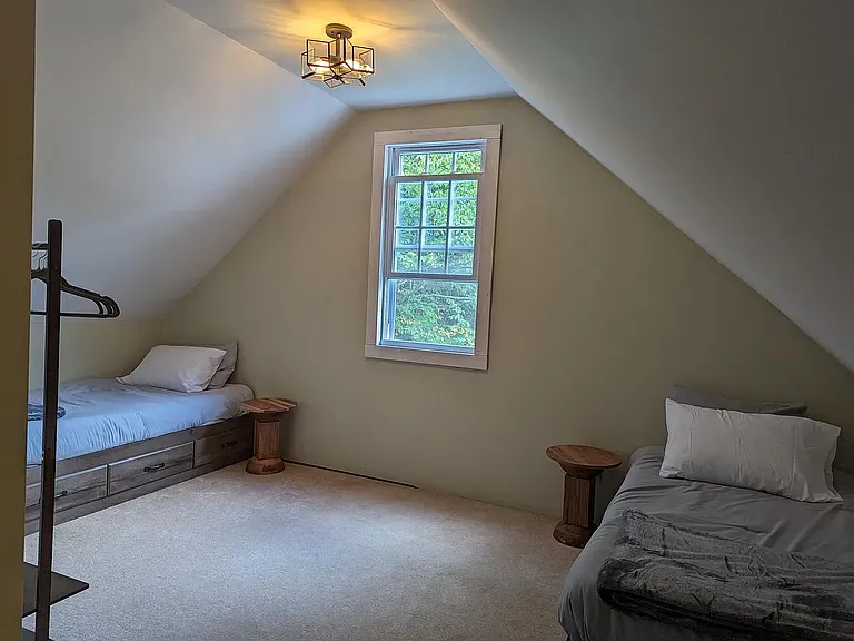 425 Nebraska Valley Rd — Photo 31