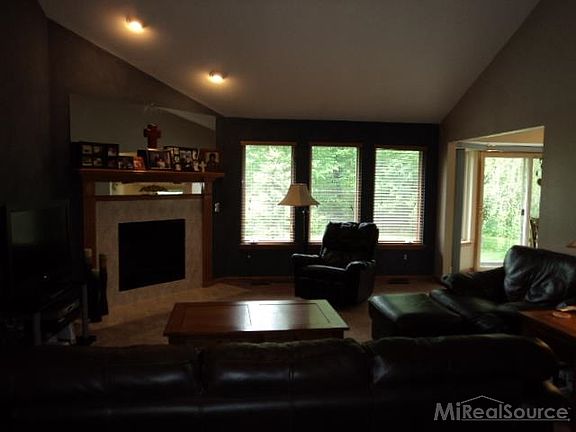 2nd image of 31193 English Oaks Dr