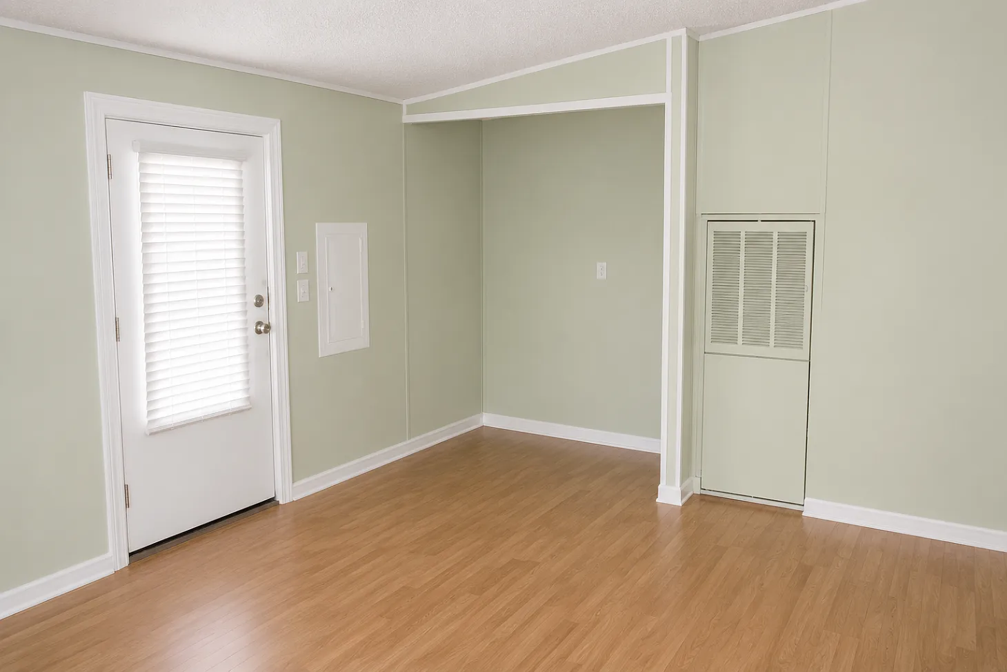 3 bed, $950 — Photo 4