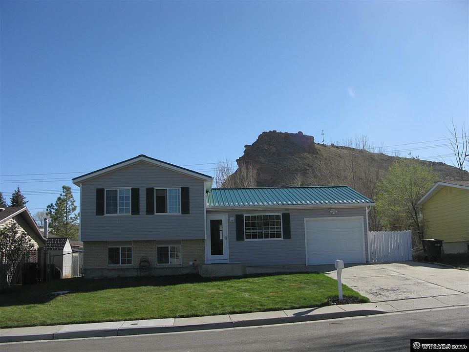 1st image of 365 River View Dr