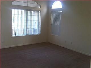 5th image of 851 Summer Dr