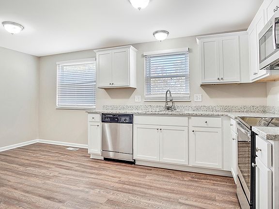 4th image of 5415 Tracey Dr