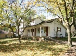 27W024 Jewell Rd, Winfield, IL 60190