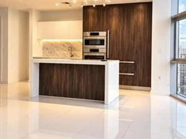 851 NE 1st Ave, Miami, FL